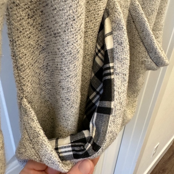 Rebecca King Three Way Sweater in Salt & Pepper - Picture 8 of 8